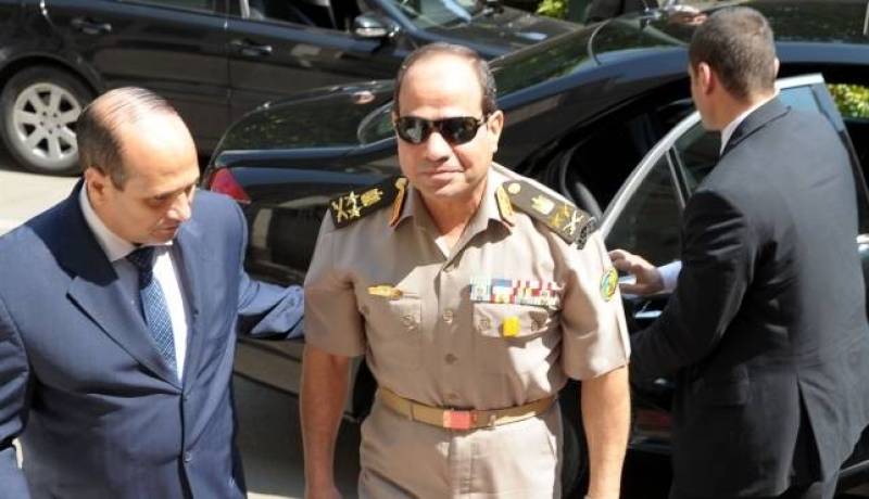 السيسي يبحث مع ملك السعودية ورئيس الإمارات تطورات الأحداث في مصر