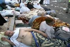 14 حاجّا في غرفة واحدة ومرحاض واحد للنساء والرجال