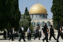 مستوطنون يقتحمون المسجد الأقصى بالقدس المحتلة تحت حماية الشرطة الإسرائيلية