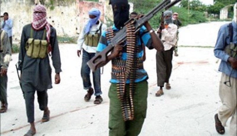 حركة الشباب تهاجم قواعد عسكرية للقوات الإفريقية