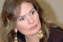 يسرا في أزمة وتؤجّل جميع مشاريعها الفنيّة