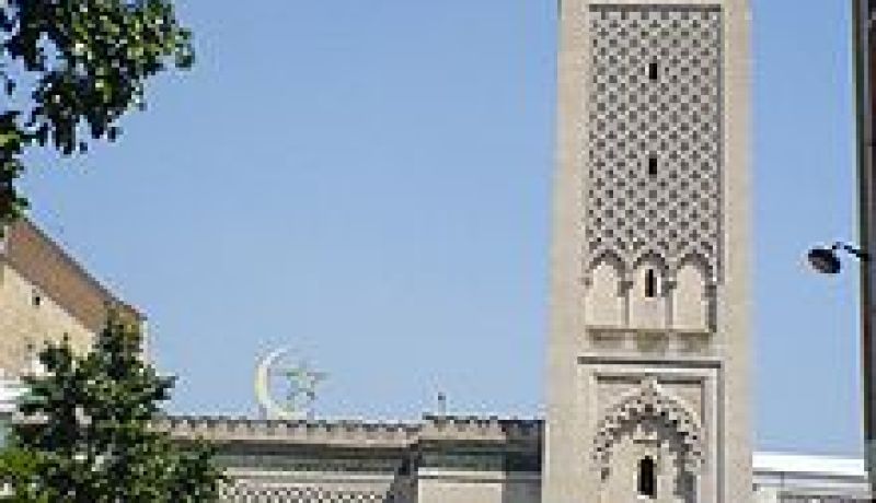 يتبرّع لبناء مسجد ثم‮ ‬يغلقه في‮ ‬وجه المصلّين بمجاجة في‮ ‬الشلف