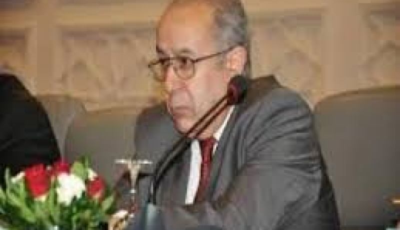 لعمامرة والعربي يوقعان اتفاقا حول مهمة الملاحظين للجامعة العربية لعملية الانتخابات الرئاسية بالجزائر