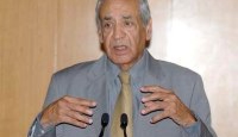 ميلود إبراهيمي يأسف للبيروقراطية القضائية
