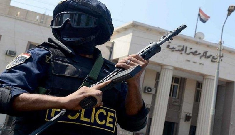 مقتل شرطي وإصابة أخر جراء هجوم مسلح في مصر