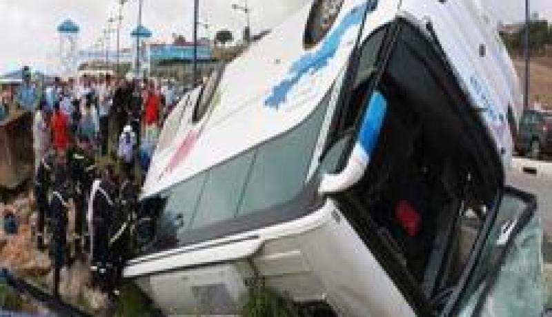 وفاة شخص وجرح 34 آخرين في حادث انقلاب حافلة لنقل المسافرين بسيدي بلعباس
