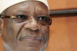 الرئيس المالي يؤكد انه جاء للجزائر لإستشارة بوتفليقة حول المسائل الإقليمية والدولية