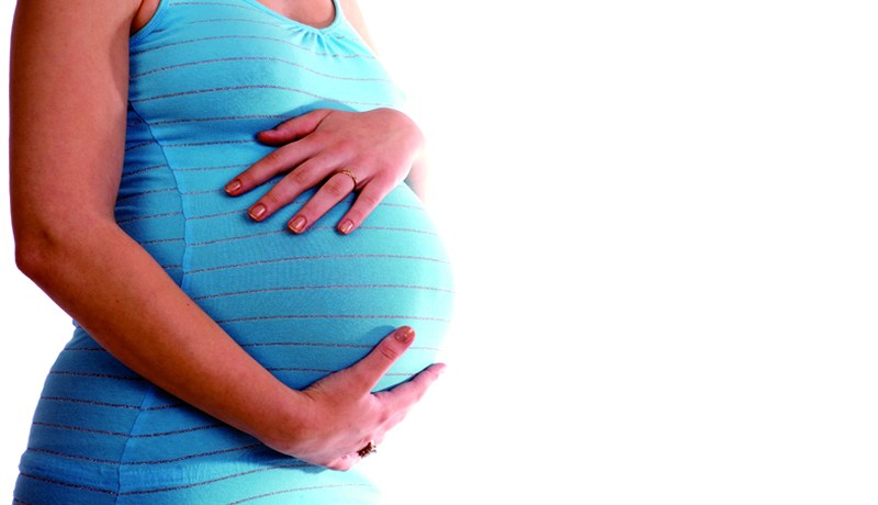 يضرب زوجته بسبب تأخرها عن الولادة في‮ ‬تيارت