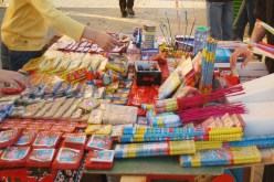 حجز 200 ألف مفرقعة داخل مكتبة بحي مرافال في وهران