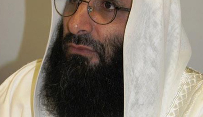 ''علي بن حاج وعباسي مدني ثعابين ودعاة فتن.. وأتحداهم أن يواجهوني بالقرآن والسنة''