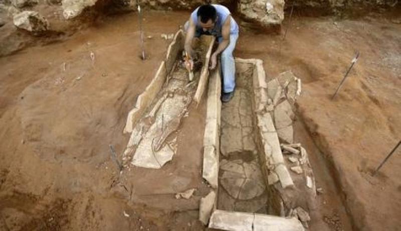 العثور على مقبرة تعود إلى العهد الروماني بعين الكبيرة في سطيف