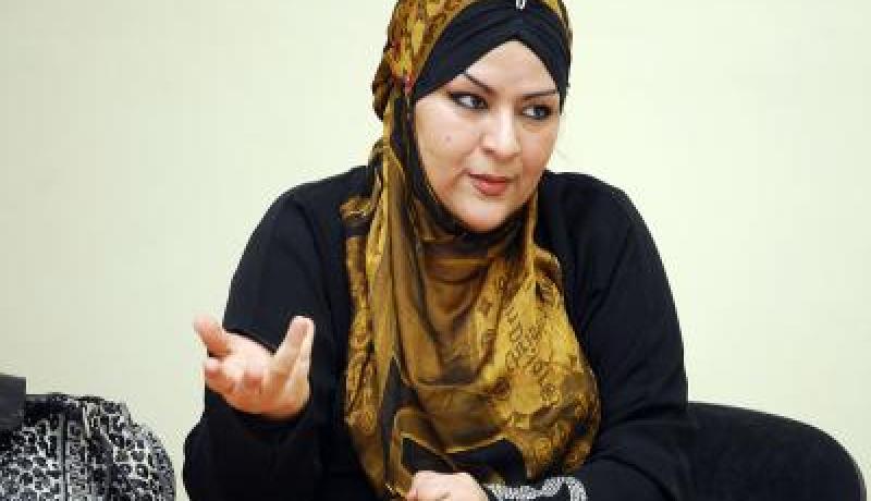 بالفيديو قصة نعيمة عبابسة مع مرض السرطان