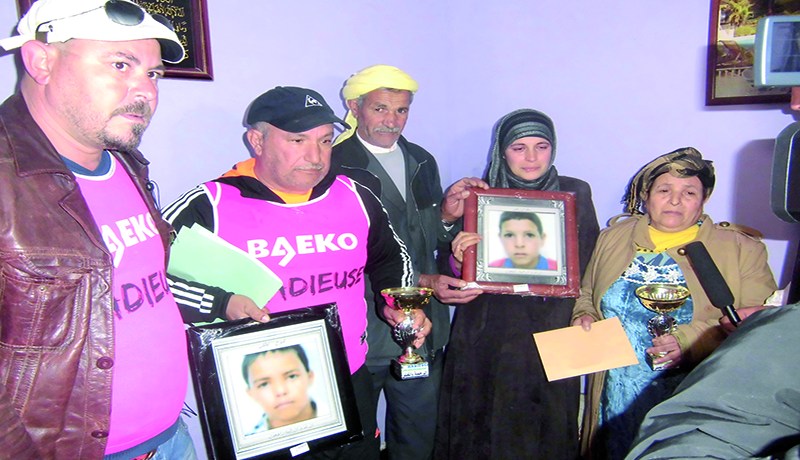 راديوز تزور عائلات ضحايا حادث القليعة ومناصر موزاية وتدعّمهم ماديا ومعنويا