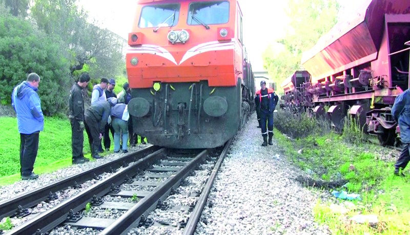 انحراف قطار لنقل الوقـود في عزابة بسكيكدة