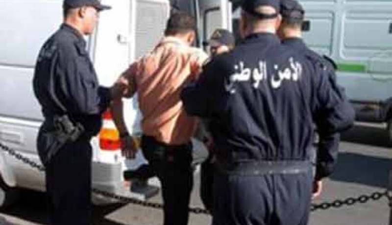 توقيف 3 شبان أرادوا قضاء «الريفيون» في تونس بجوازات سفر مزورة بالطارف
