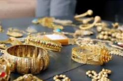 الجمارك توقف إمرأة متلبسة بتهريب 3 كغ ذهب بميناء وهران