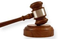 طالبة جامعية تحاول قتل والدها لأنه رفض ارتباطها بصديقه المسنّ في قسنطينة