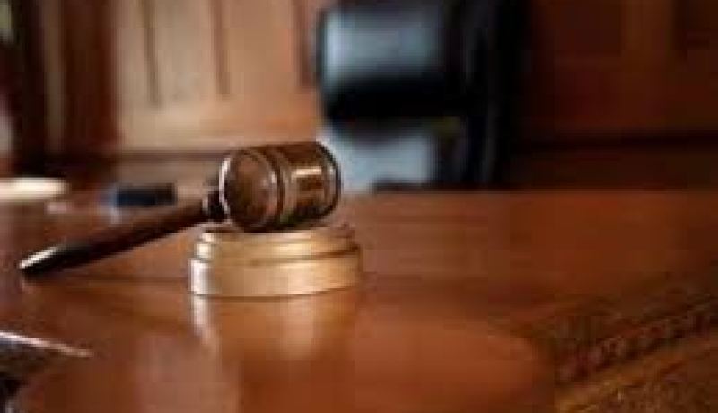 مناوشات بين كلونديستان وزبونه تنتهي باعتداء بشاقور على شرطي في وهران