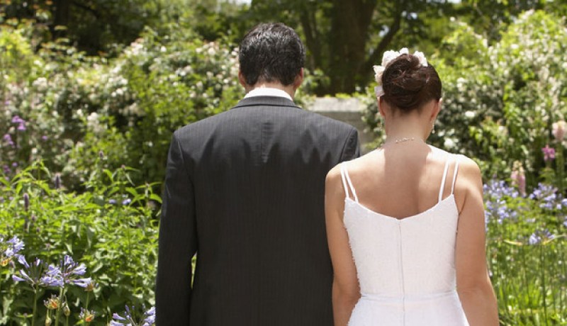 عريس يكتشف أن زوجته معوّقة حركيا ليلة الدخلة في تبسة