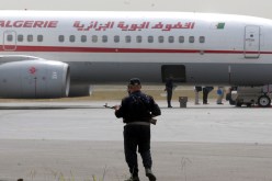 طيارون ومضيفون تابعون للجوية الجزائرية محتجزون في مالي