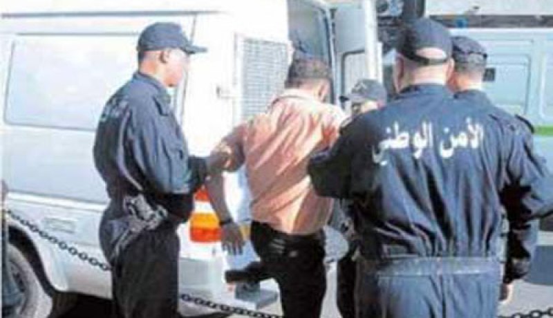 ملتحٍ على رأس شبكة لتهريب المخدرات في بئر الذهب بتبسة
