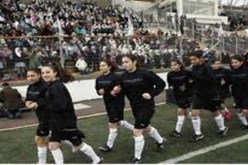 كارثة سعيدة تتكرر بقسنطينة في‮ ‬ملاعب‮ ''‬الجنس اللطيف‮'' ‬باستعمال العصي‮ ‬والمكانس