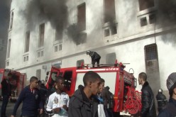 حريق‮ ‬يلتهم مقرّ‮ ‬البريد المركزي‮ ‬قبيل مرور موكب هولاند