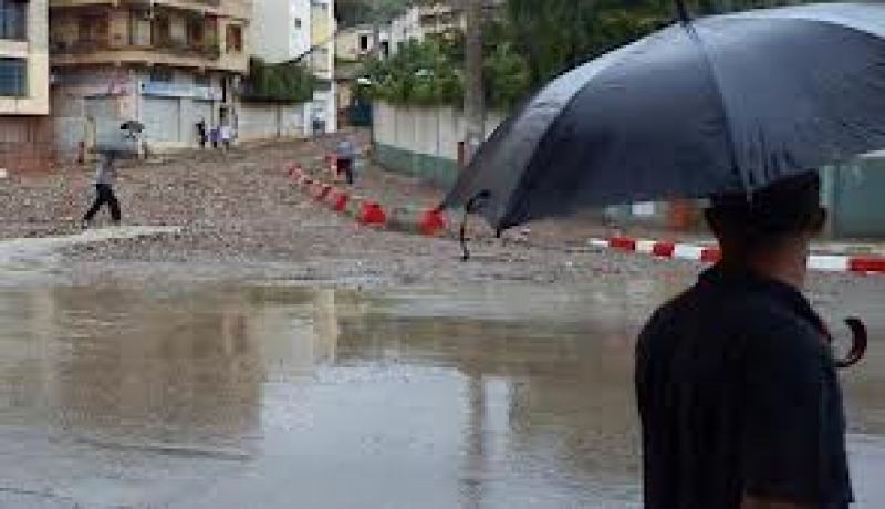 أجواء ممطرة وبرد قارس في ولايات الغرب والوسط يوم الأحد