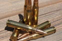 جمارك تيارت تحجز ذخيرة حية وخمورا مهربة وذهبا غير مدموغ