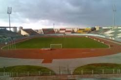 أبواب الملعب فتحت على 11.00