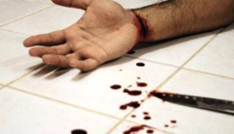 شاب‮ ‬يمزّق شرايينه ويحاول الانتحار حرقا حزنا على فراق محبوبته في‮ ‬المنيعة‮!‬