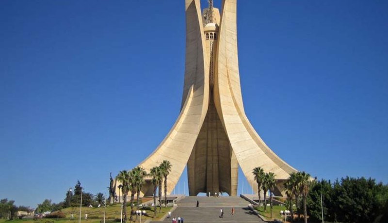 مقام الشهيد‮ ‬يُخرّب عشية الإحتفال بخمسينية استرجاع السيادة الوطنية في‮ ‬باتنة