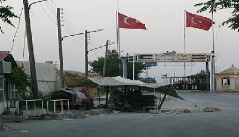 تركيا تغلق معابرها الحدودية مع سوريا لأسباب أمنية