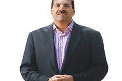 “‬عمر صانع حضارة‮”.. ‬جديد عمرو خالد في‮ ‬رمضان‮ ‬2012