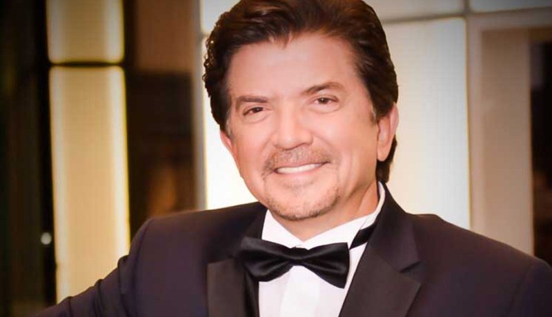 وليد توفيق يدعو الفنانين العرب إلى التوحد من أجل إيصال صرخات الشعوب المضطهدة
