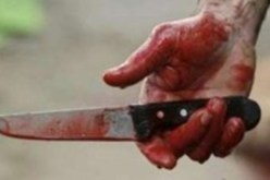 شاب يفصل رأس والدته عن جسدها بـ شاقور في تبسة