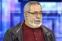 عبد العزيز مجاهد: “الأنظمة العربية عميلة وتخدم أجندات أجنبية”