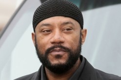 وفاة الممثل الكوميدي ريكي هاريس عن عمر ناهز 54 عاما