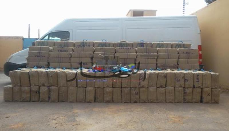 حجز أكثر من 11 قنطارا من الكيف المعالج بالجنوب الغربي للوطن