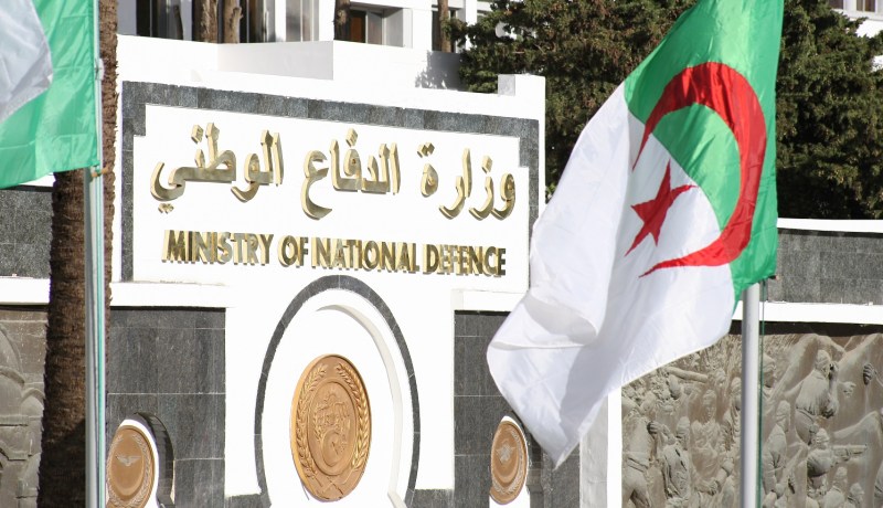 وزارة الدفاع.. الجيش ينأى عن التدخل في أي مسار انتخابي