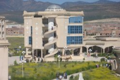 تقديم هبة تقارب 2000 كتاب حول تاريخ الجزائر لجامعة باتنة