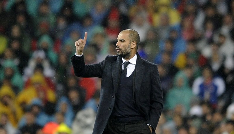 غوارديولا يرد بعنف على وزير داخلية إسبانيا