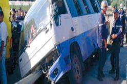 إصابة 19 شخصا في حادث انقلاب حافلة بغيليزان