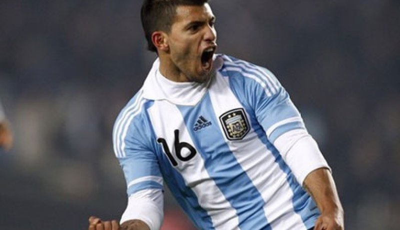 أغويرو يحث الارجنتين على تجنب أخطاء الماضي أمام الالمان