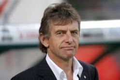 أنباء عن الاتفاق مع كريستيان غوركوف لقيادة الخضر بعد المونديال