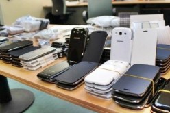 توقيف مهربين وحجز شاحنة محملة بـ 15458 هاتف نقال بالوادي