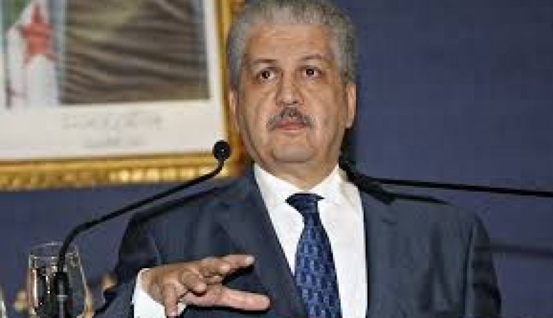 سلال: خيار الجزائر هو تقوية جبهتها الداخلية في ظل سياسة التفكيك التي تشهدها دول الجوار