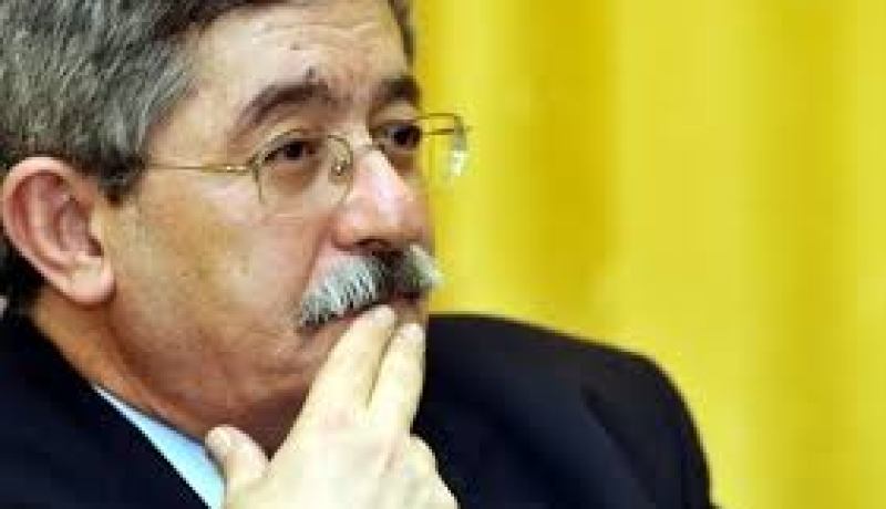 أويحيى : الاجماع حول تعديل الدستور “ممكن”