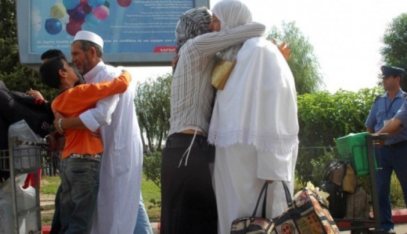 عودة أول فوج يضم 260 حاجا وحاجة من البقاع المقدسة الى وهران