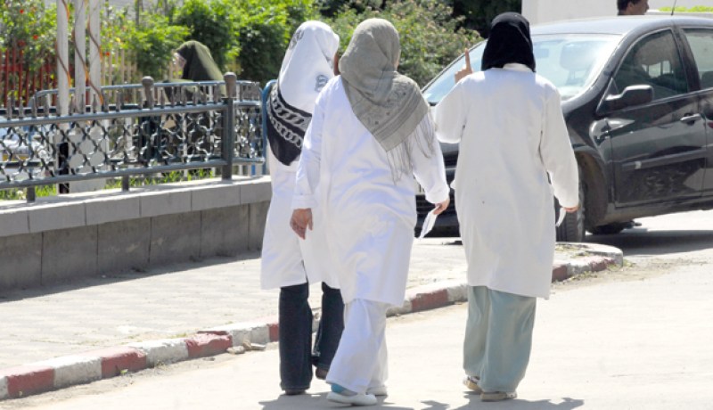25 ٪ زيادات في أجور الأطباء والممرضين عن مهامهم العلاجية بالجنوب
